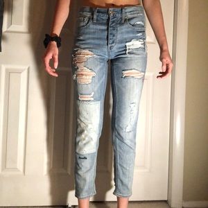 American Eagle tomgirl jeans